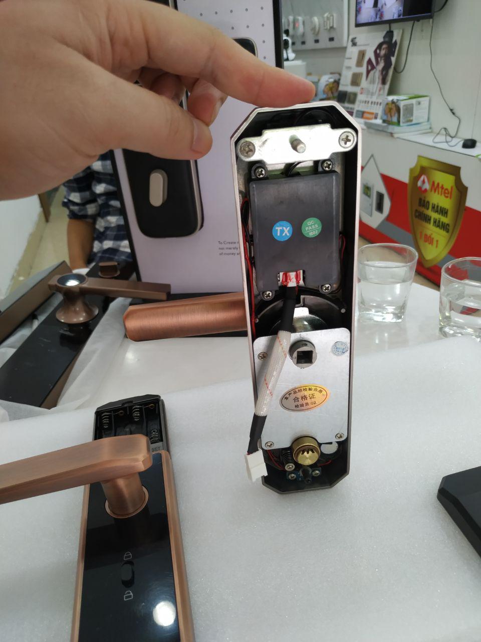 Khóa cửa vân tay là gì? Khóa cửa vân tay nào tốt nhất