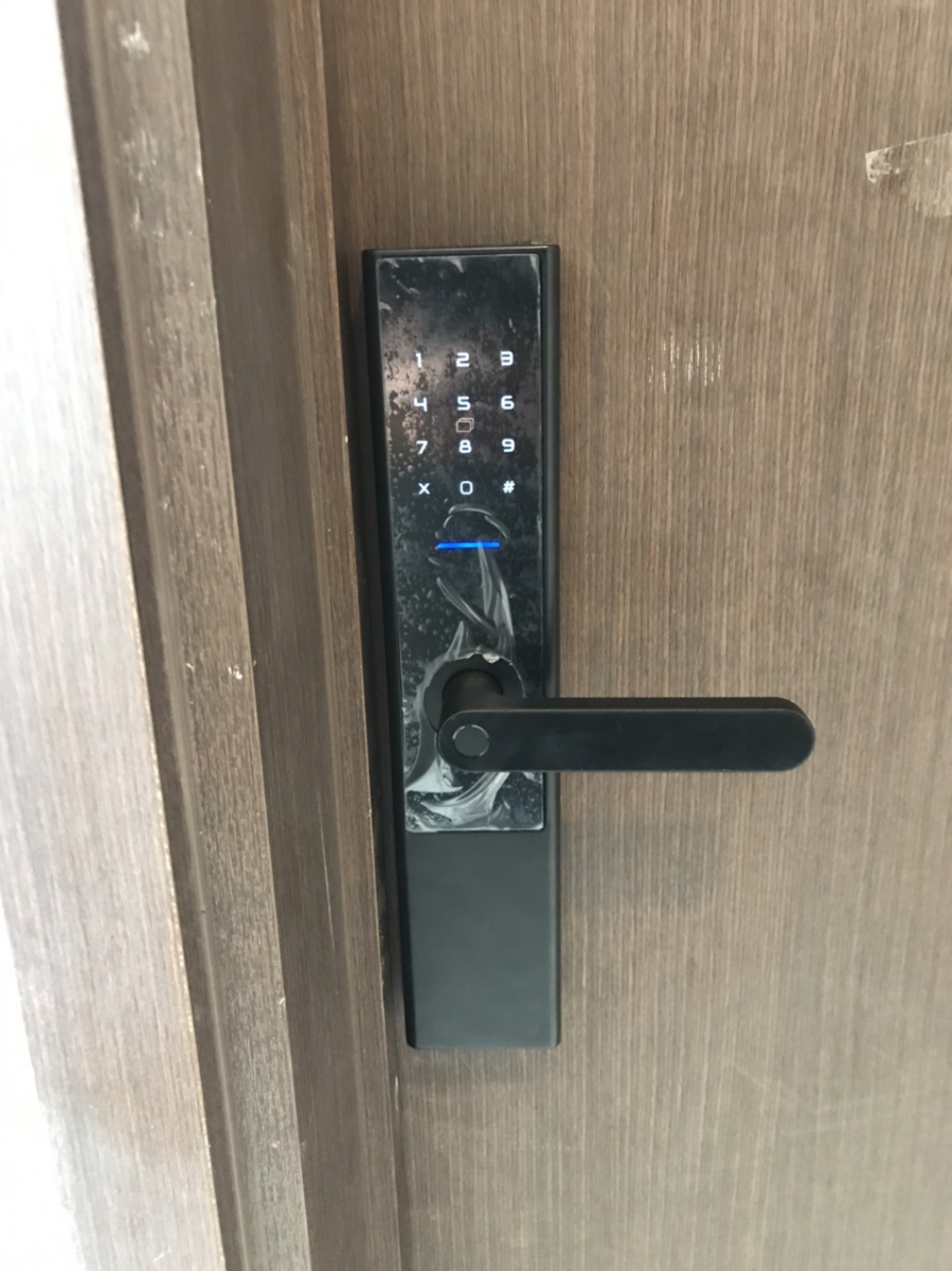 Lắp đặt khóa điện tử EUROLOCK S8 tại Quận 2