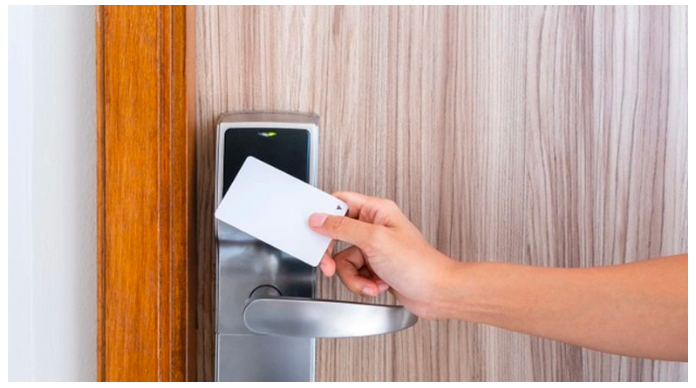 Khóa điện tử là gì? Ưu nhược điểm của khóa cửa điện tử