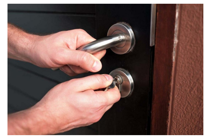 10 mẹo kéo dài tuổi thọ ổ khóa bền lâu không phải ai cũng biết