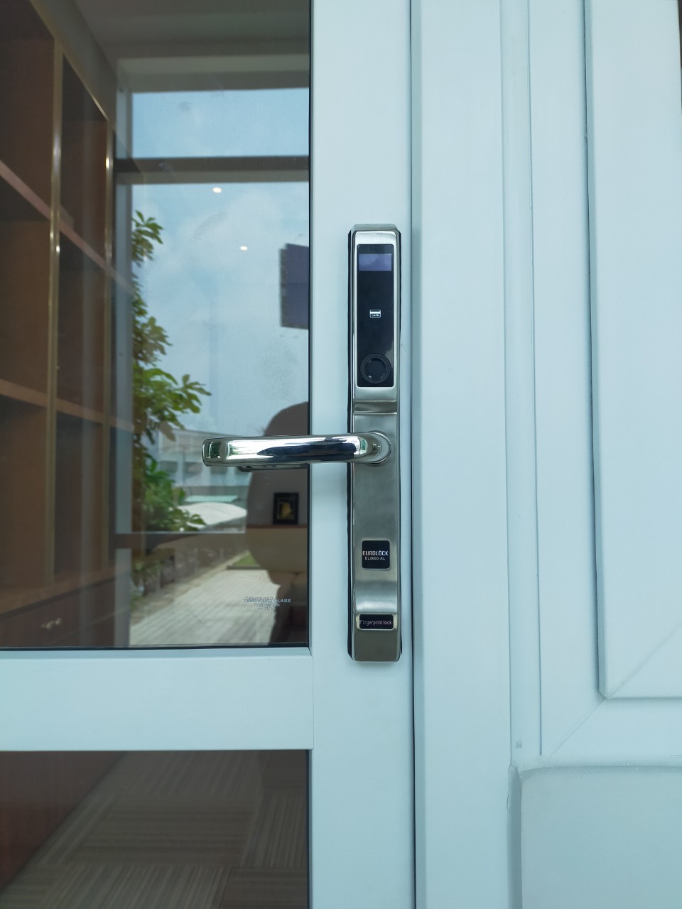 Khóa điện tử Châu âu