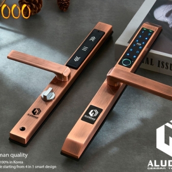 Chìa khóa cơ khí có ý nghĩa như thế nào trong khóa cửa điện tử