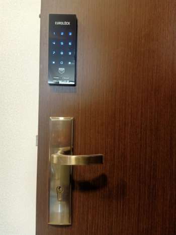 Lắp đặt khóa điện tử EUROLOCK R7 tại Quận 2